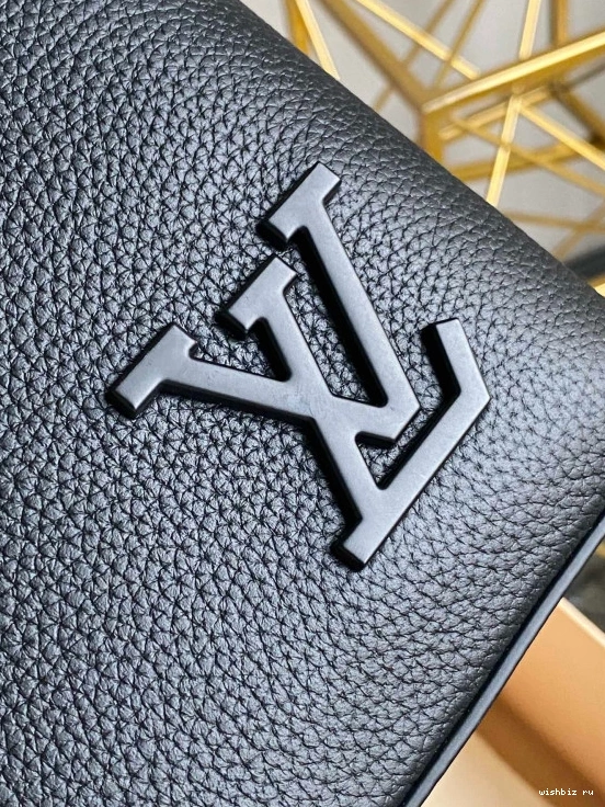 WIS LOUIS IPAD POUCH VUITTON 0818